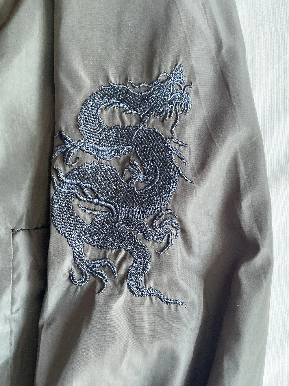 Xinmu Zicun Korea Black  Blue Satin Bomber Jacket Embroidered Dragon Sukajan Lg